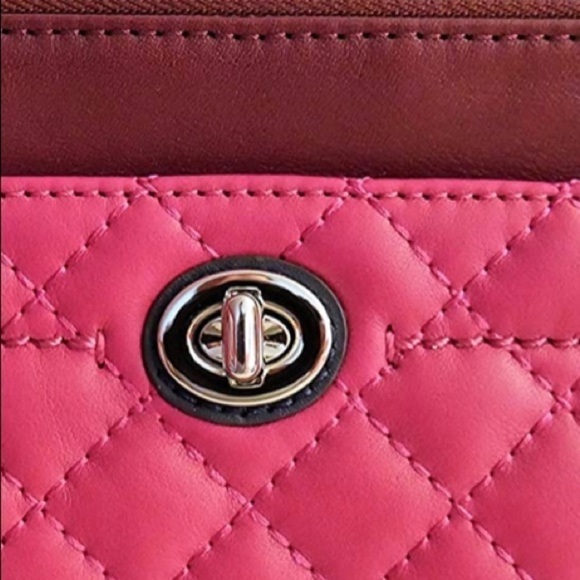 COACH PARK QUILTED LEATHER MEDIUM WRISTLET Style: F50097 - Picture 7 of 8